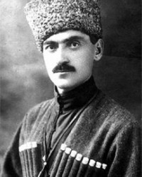 На фото Исмаил Хакки Беркок